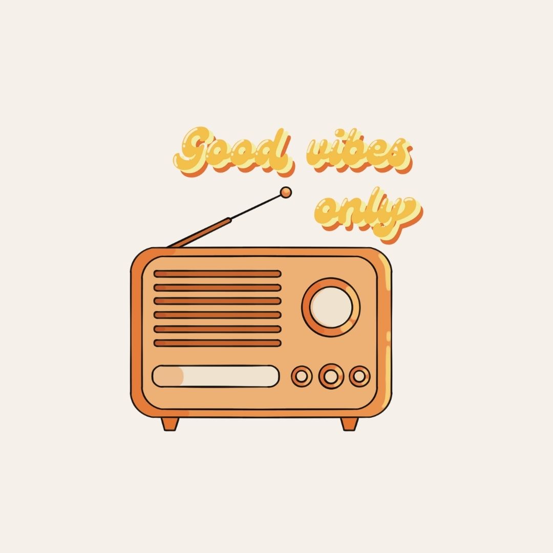 Hoodie - "Good vibes only“ aloefarben